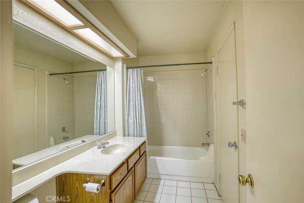 Condo at 4900 N Grand Avenue 212, Covina — photo 11 of 12