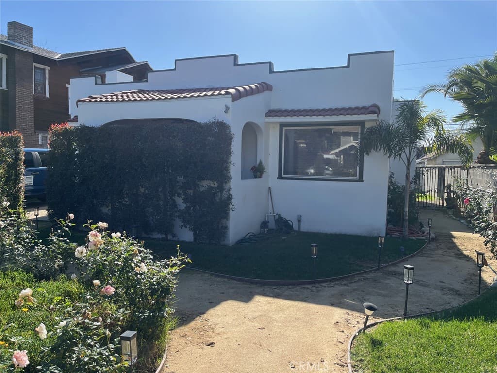 Home at 412 E Columbia, Pomona — photo 2 of 9