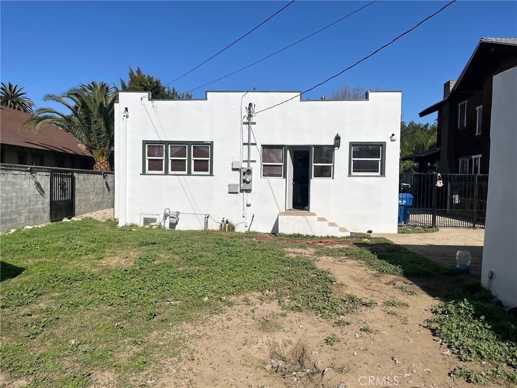 Home at 412 E Columbia, Pomona — photo 7 of 9
