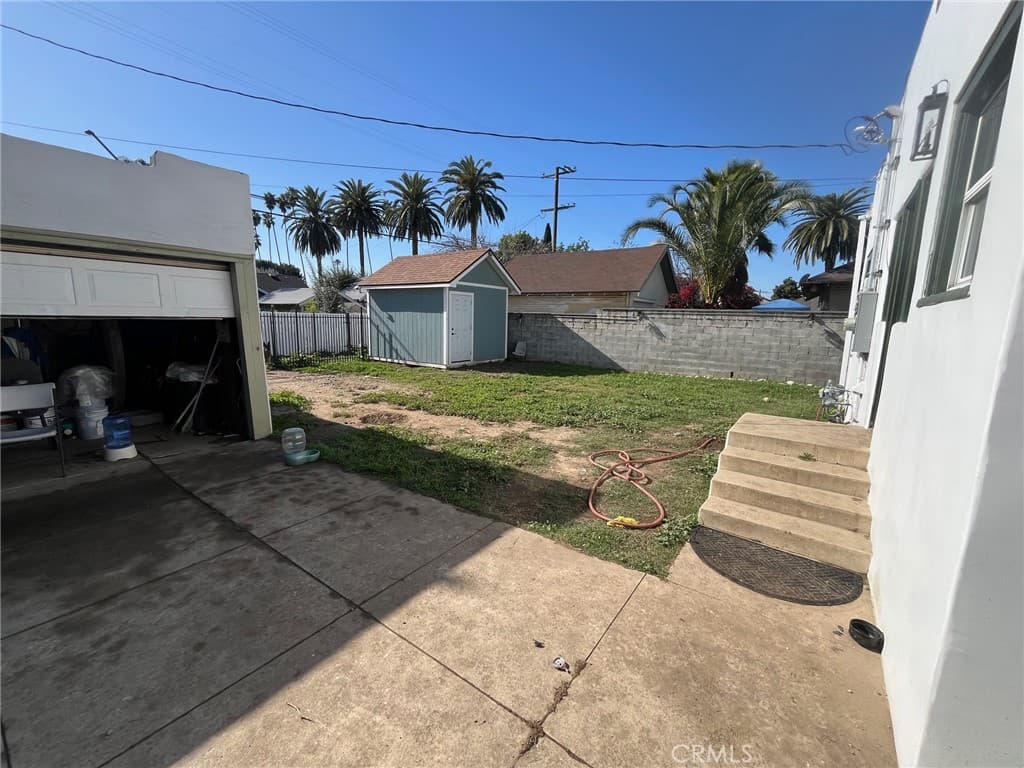Home at 412 E Columbia, Pomona — photo 9 of 9