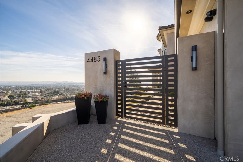 Home at 4485 Broken Spur Road, La Verne — photo 9 of 12