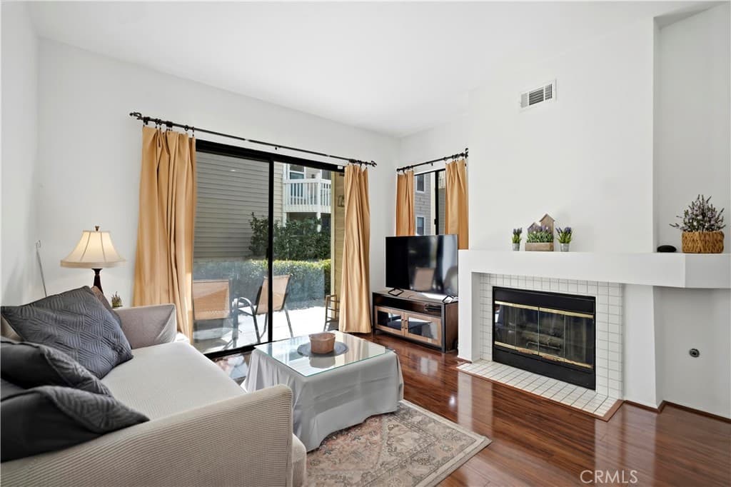 Condo at 4900 N Grand Avenue 215, Covina — photo 6 of 12
