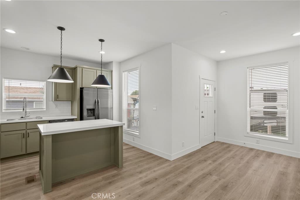 Home at 2548 Peck Road 39, Monrovia — photo 4 of 12