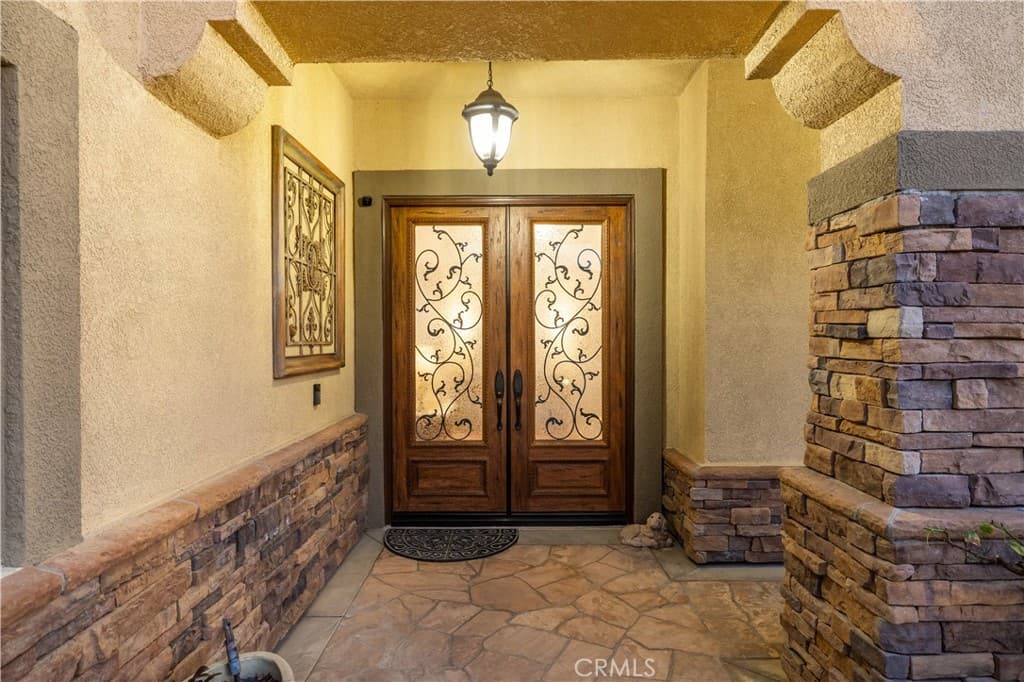 Home at 2398 Meadow Glen, La Verne — photo 7 of 12