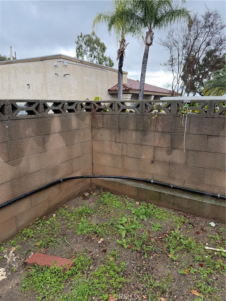 Home at 301 E Foothill 6, Pomona — photo 12 of 12
