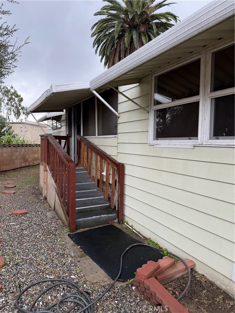 Home at 301 E Foothill 6, Pomona — photo 8 of 12