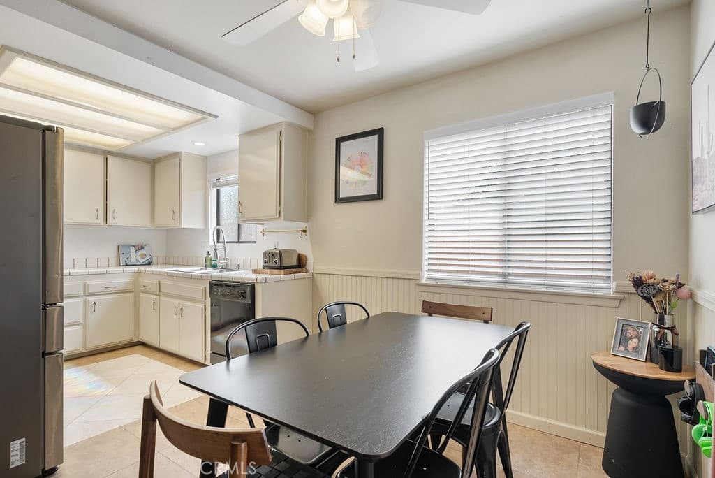 Home at 304 S Minnesota, Glendora — photo 11 of 12