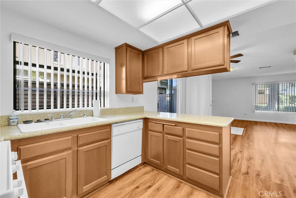 Condo at 538 Derby, San Dimas — photo 8 of 12