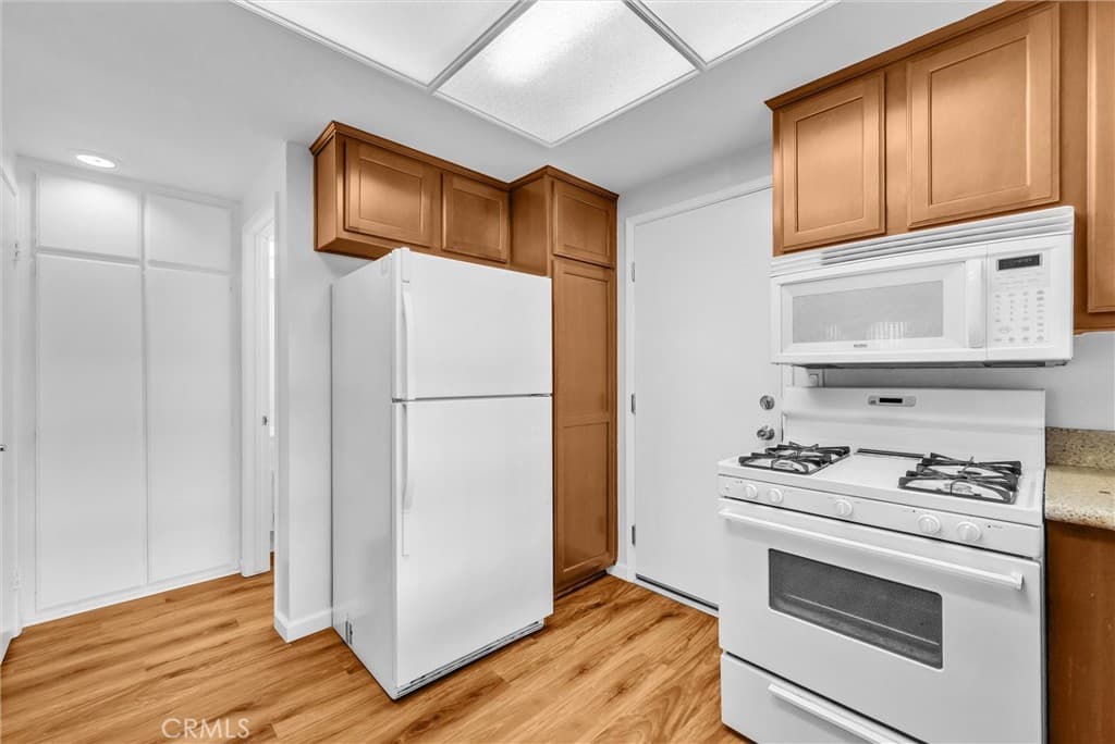 Condo at 538 Derby, San Dimas — photo 10 of 12