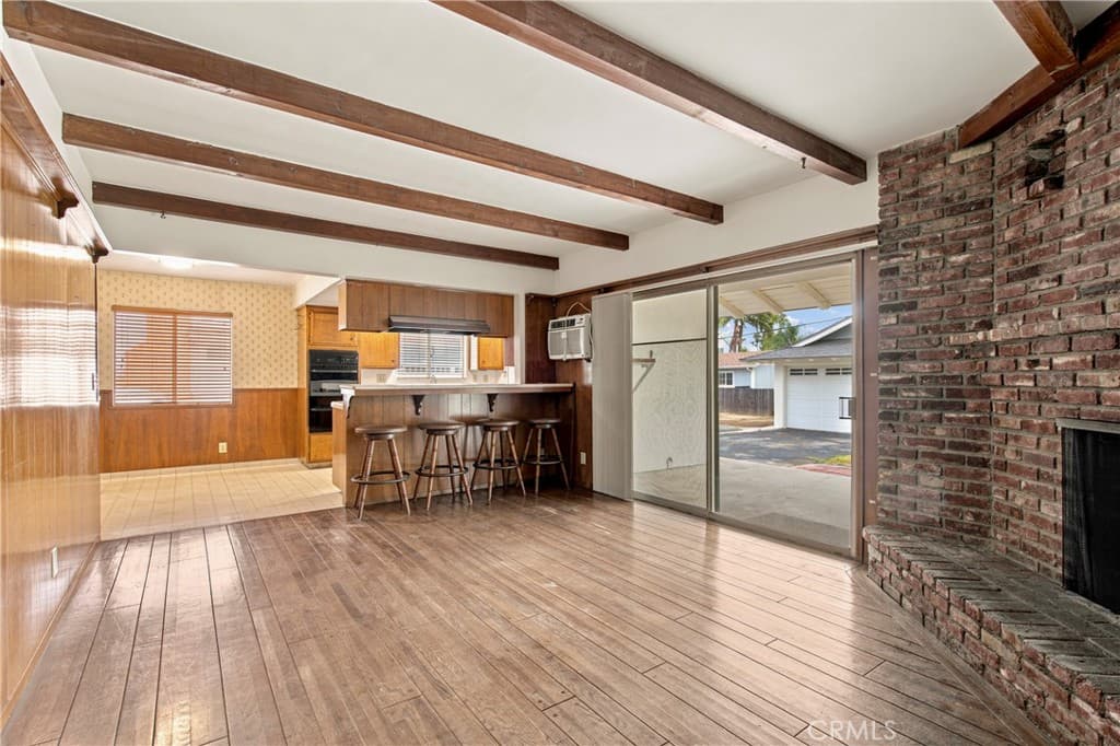 Home at 978 W Grovecenter, Covina — photo 9 of 12
