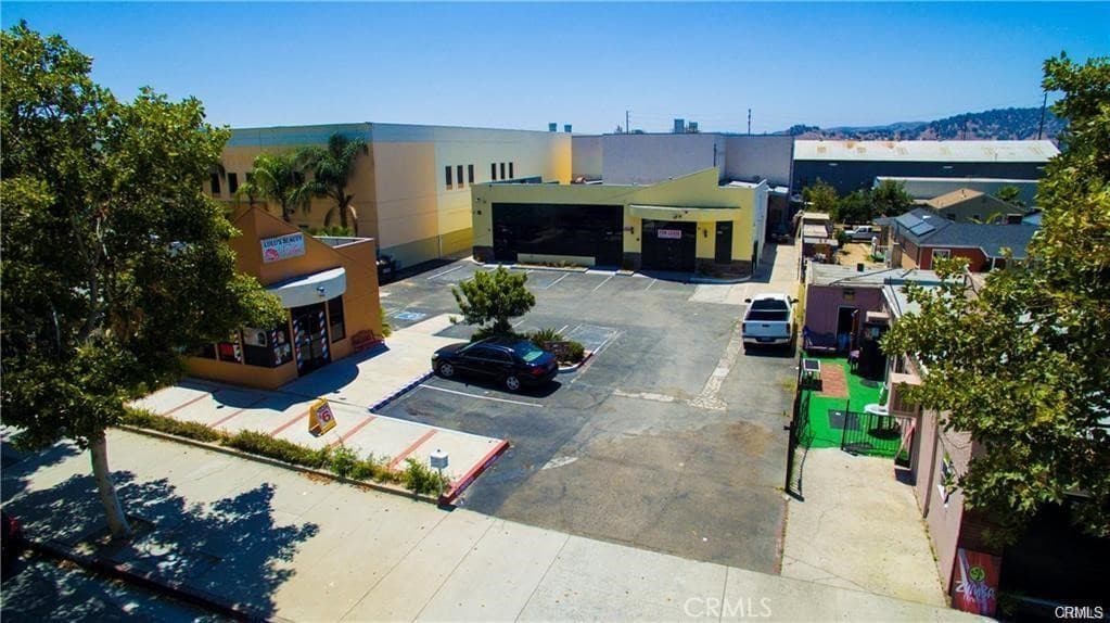 Commercial at 1470 W Holt Avenue, Pomona — photo 2 of 7