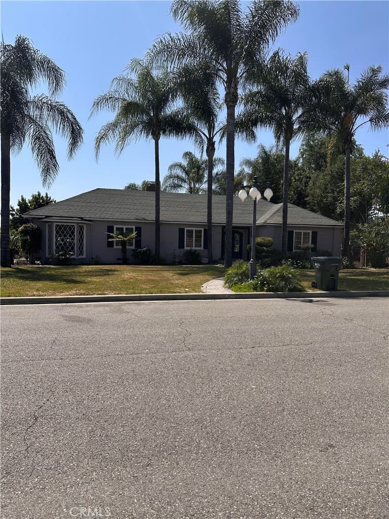 Home at 174 Penfield Street, Pomona — photo 2 of 12