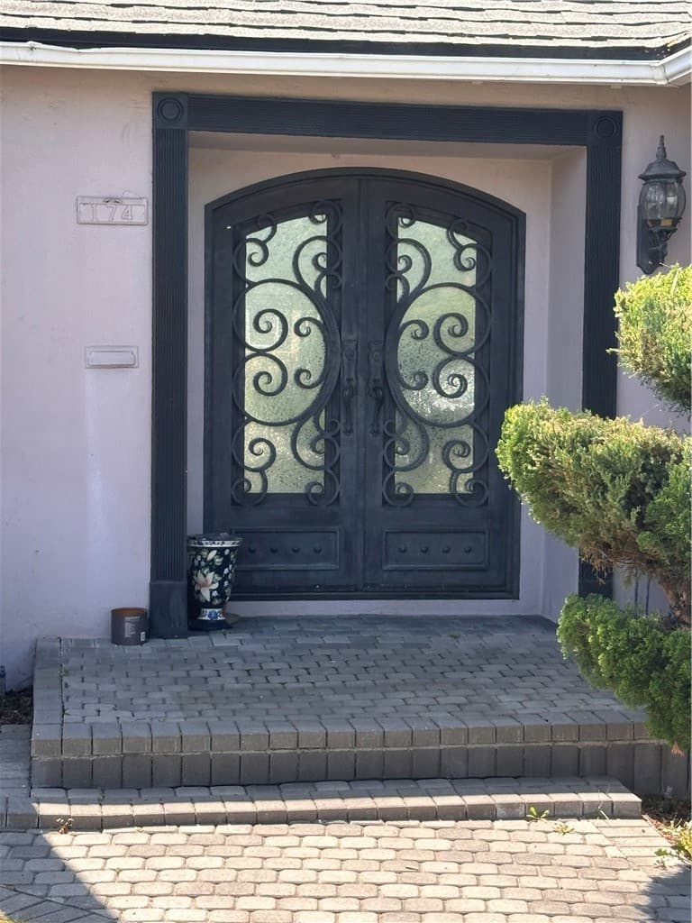 Home at 174 Penfield Street, Pomona — photo 3 of 12