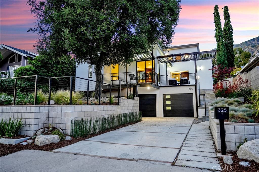 Home at 325 W Grandview Avenue, Sierra Madre — photo 5 of 12