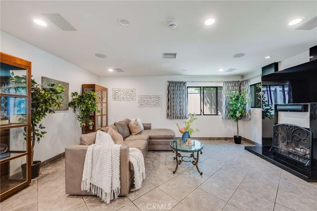 Home at 157 Madeline Drive, Monrovia — photo 5 of 12