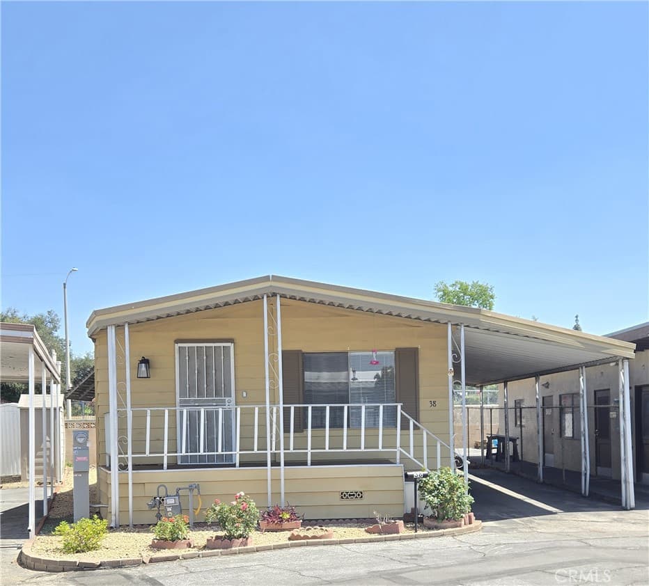 Home at 840 E Foothill blvd E 38, Azusa — photo 1 of 12