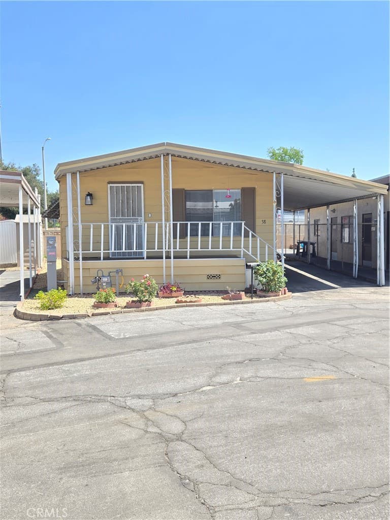 Home at 840 E Foothill blvd E 38, Azusa — photo 2 of 12