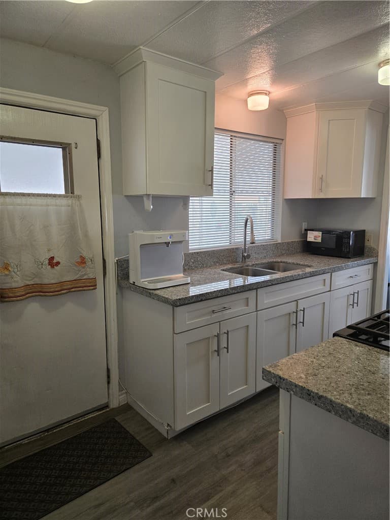 Home at 840 E Foothill blvd E 38, Azusa — photo 10 of 12