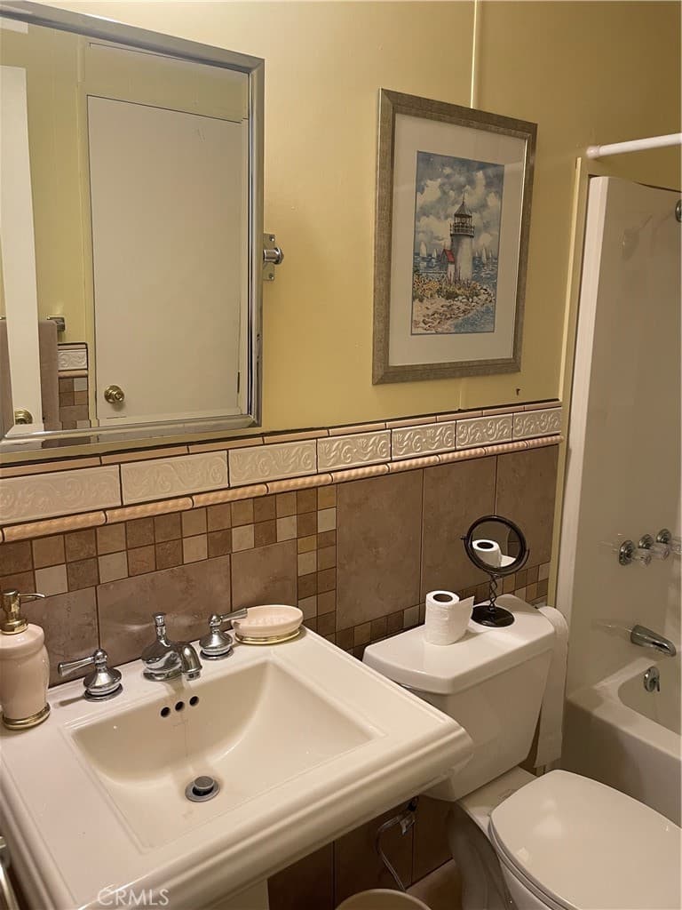 Home at 3800 Bradford 210, La Verne — photo 12 of 12