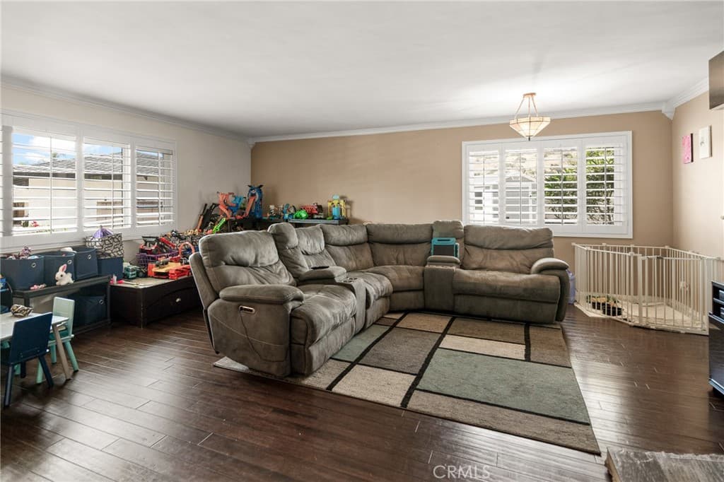 Home at 2324 Dana Ct, Claremont — photo 4 of 12