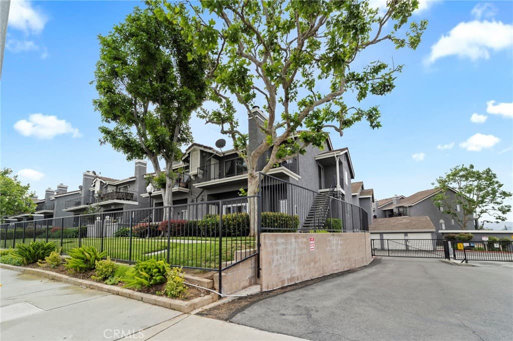 Condo at 740 E San Bernardino Road 2, Covina — photo 1 of 12