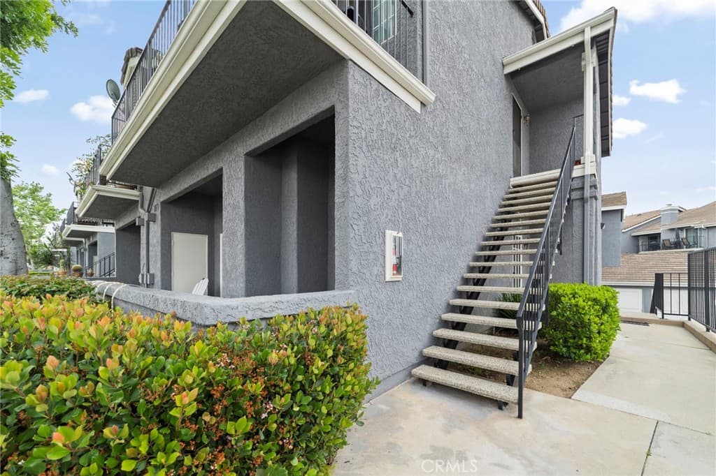 Condo at 740 E San Bernardino Road 2, Covina — photo 2 of 12