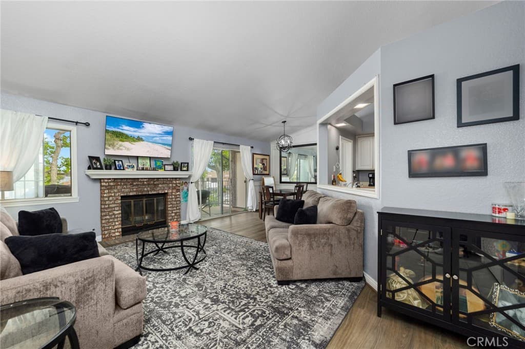 Condo at 740 E San Bernardino Road 2, Covina — photo 4 of 12