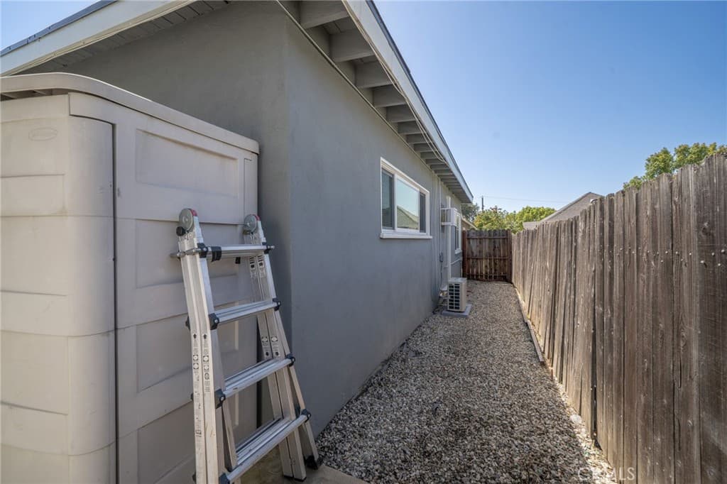 Home at 124 N Vista Bonita Avenue, Glendora — photo 12 of 12