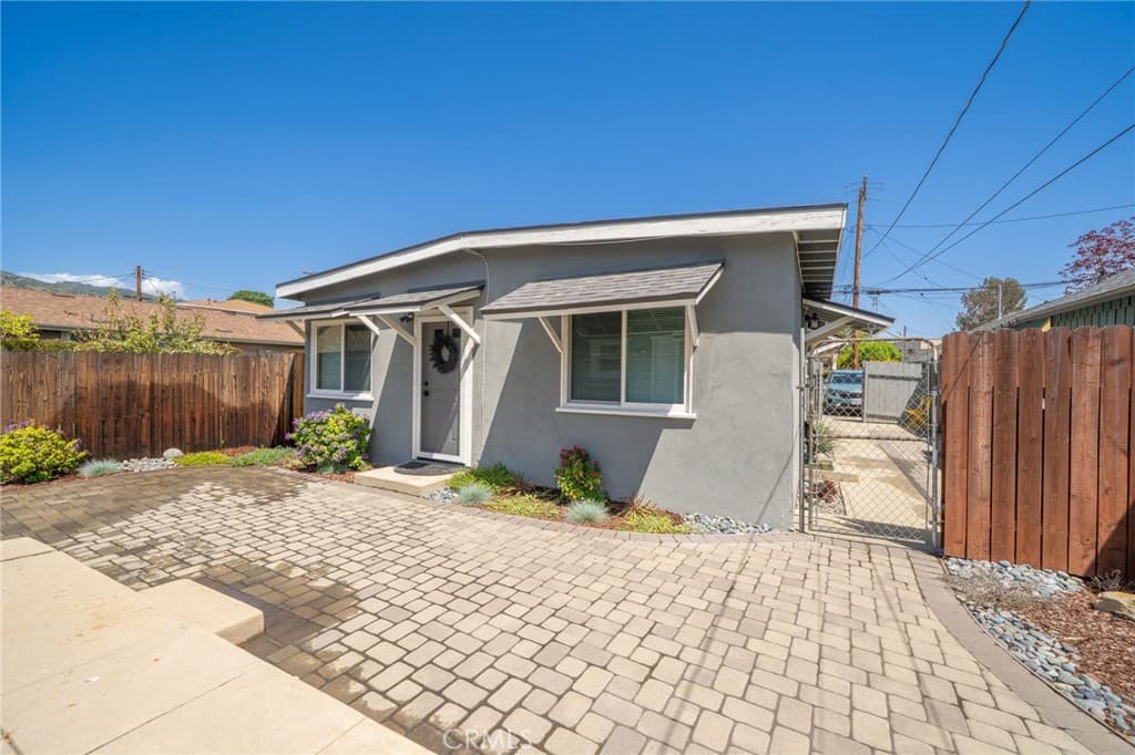 Home at 124 N Vista Bonita Avenue, Glendora — photo 9 of 12