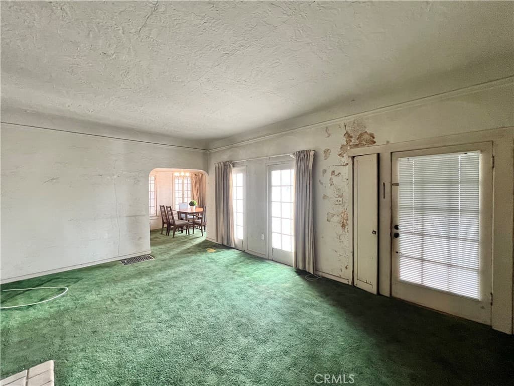 Home at 637 San Francisco, Pomona — photo 4 of 12