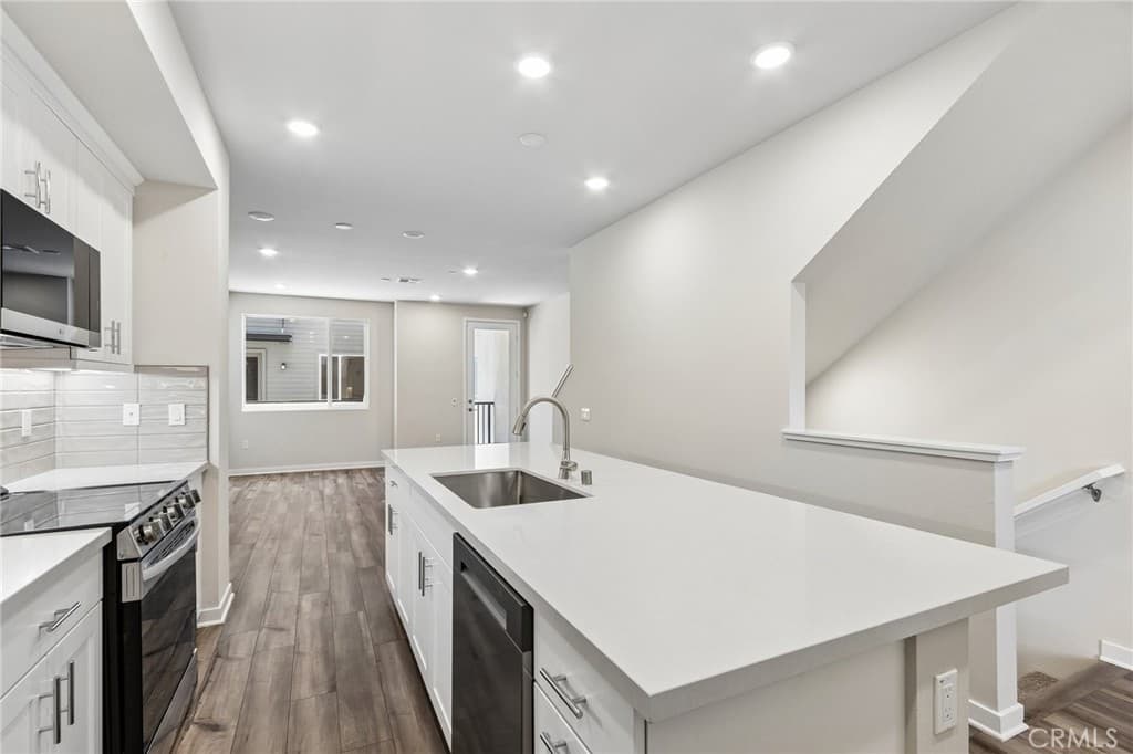 Townhouse at 4007 Valley Oak Lane C, El Monte — photo 1 of 12
