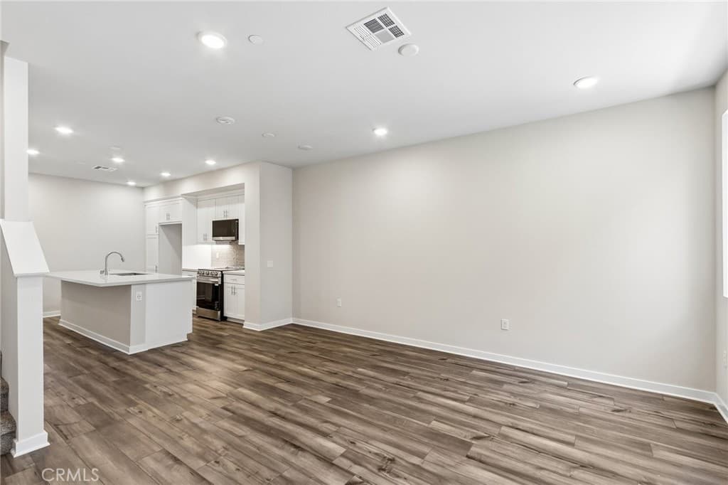 Townhouse at 4007 Valley Oak Lane C, El Monte — photo 4 of 12