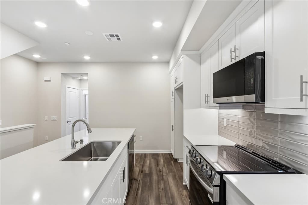 Townhouse at 4007 Valley Oak Lane C, El Monte — photo 7 of 12