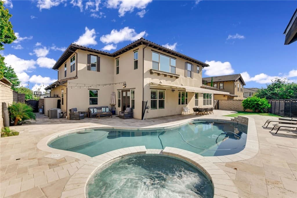 Home at 1127 Las Colinas Way, San Dimas — photo 4 of 12
