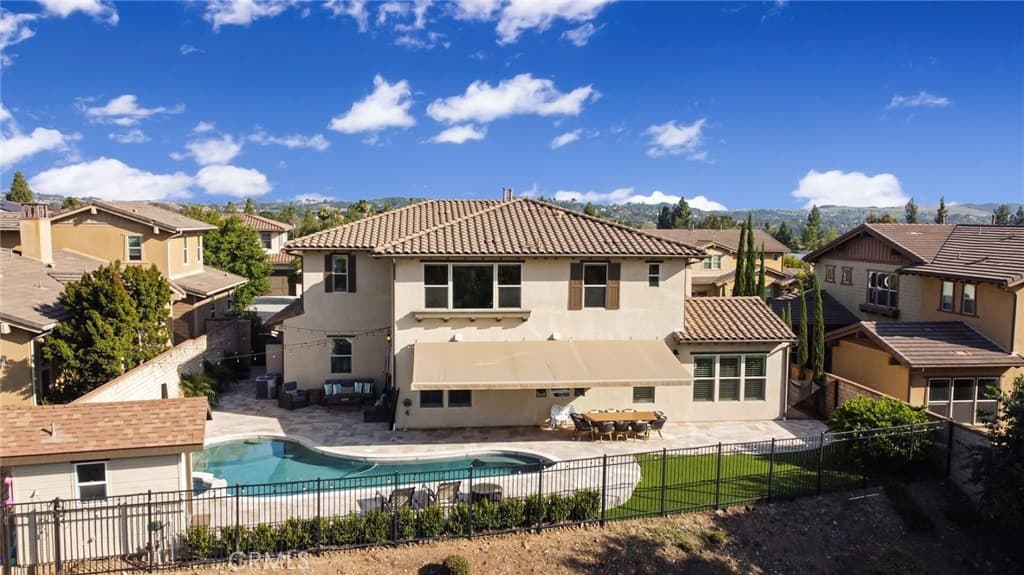 Home at 1127 Las Colinas Way, San Dimas — photo 5 of 12