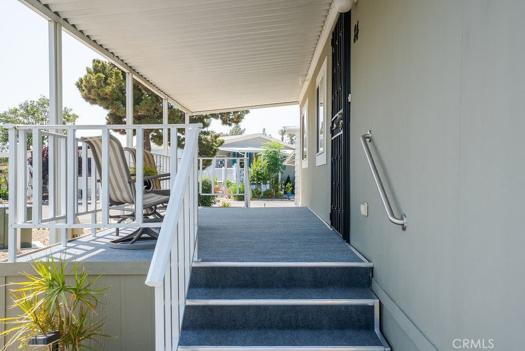 Home at 840 E Foothill 84, Azusa — photo 5 of 12