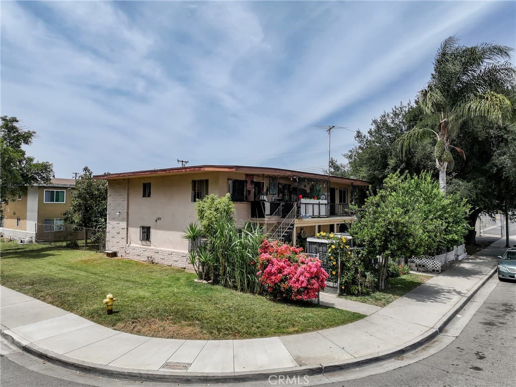 Multi-Family at 1011 W 8th, Pomona — photo 1 of 12