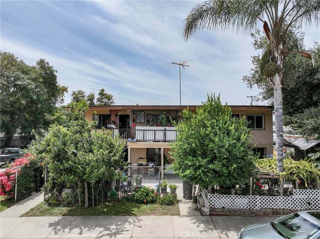 Multi-Family at 1011 W 8th, Pomona — photo 2 of 12