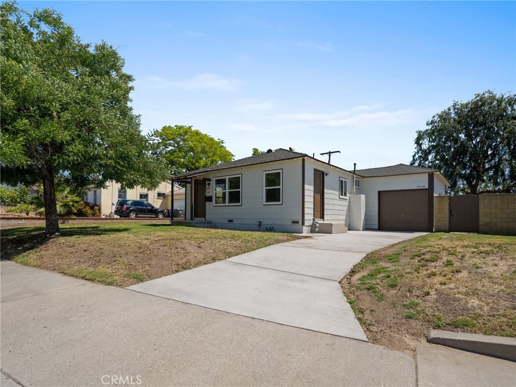 Home at 334 N Vernon, Azusa — photo 1 of 12