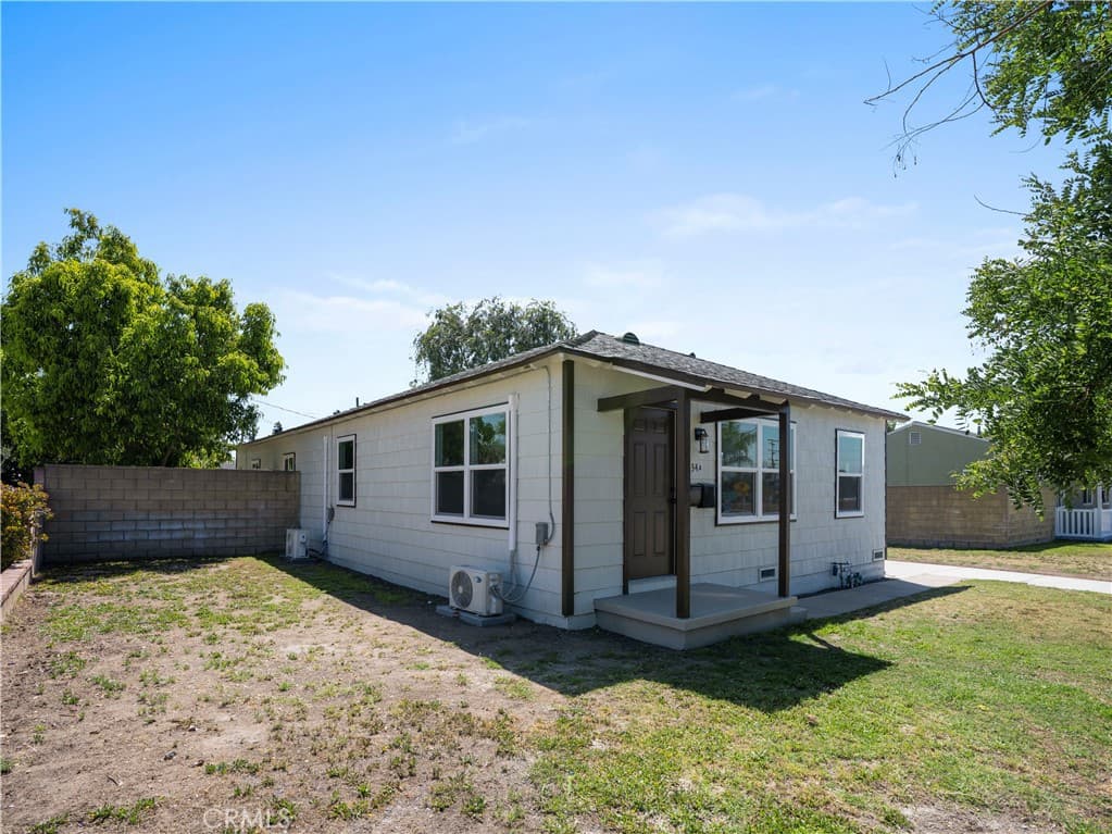 Home at 334 N Vernon, Azusa — photo 3 of 12