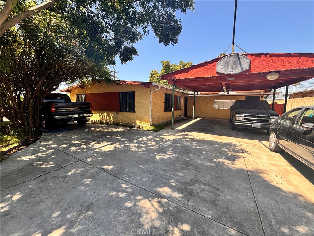 Home at 5703 N Rockvale, Azusa — photo 5 of 8