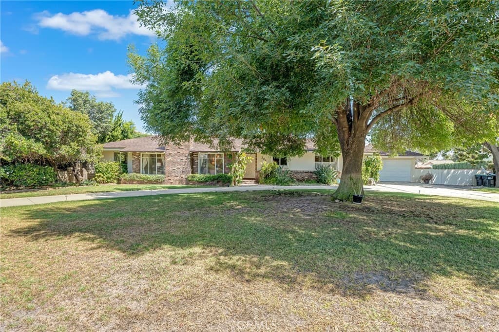 Home at 205 W Longden, Arcadia — photo 4 of 12
