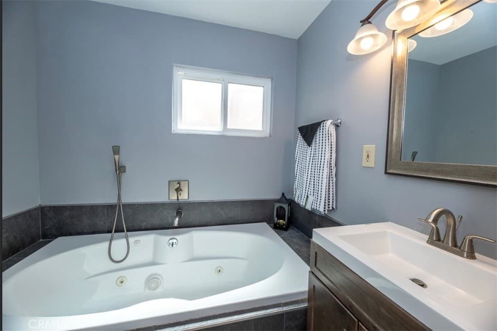 Home at 133 W Alford Street, San Dimas — photo 9 of 12