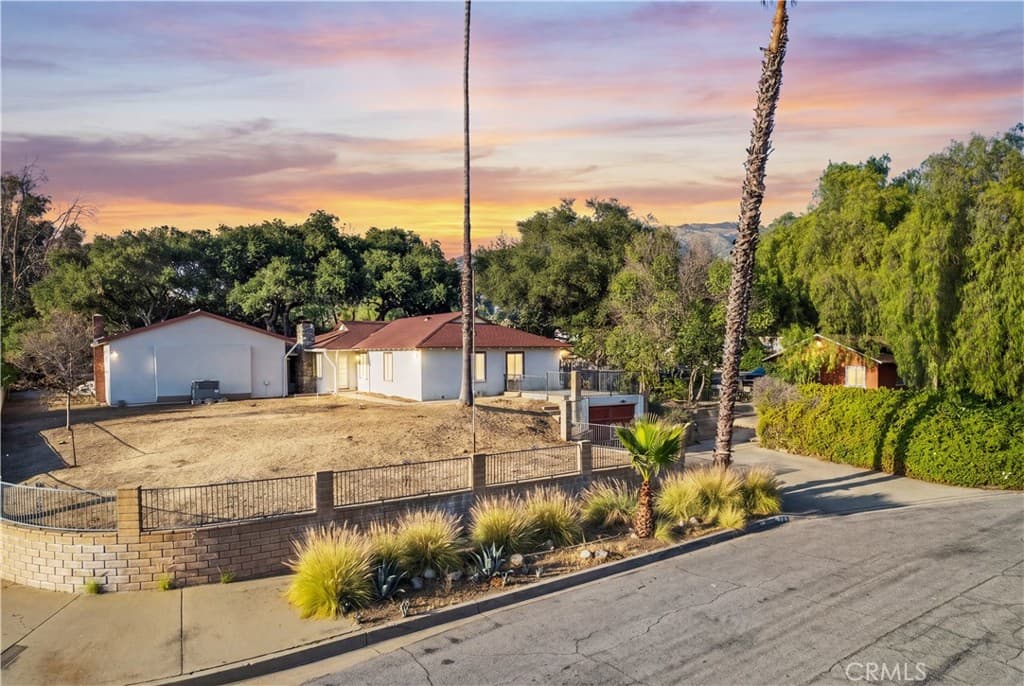 Home at 1449 E Bennett Avenue, Glendora — photo 2 of 12