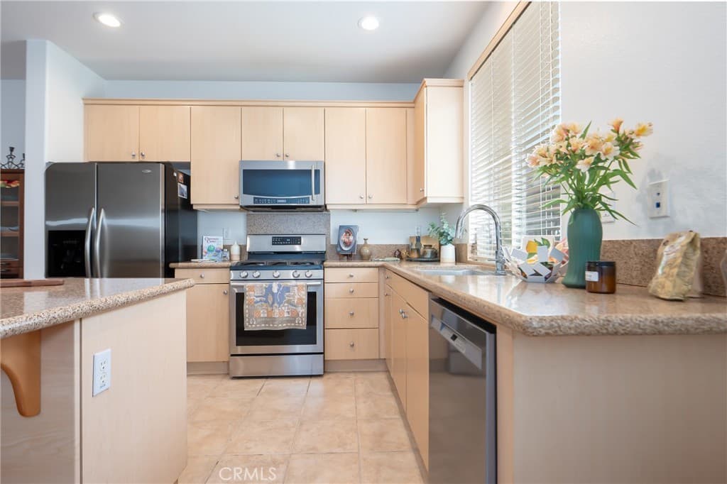 Townhouse at 616 Mckenna, Claremont — photo 12 of 12