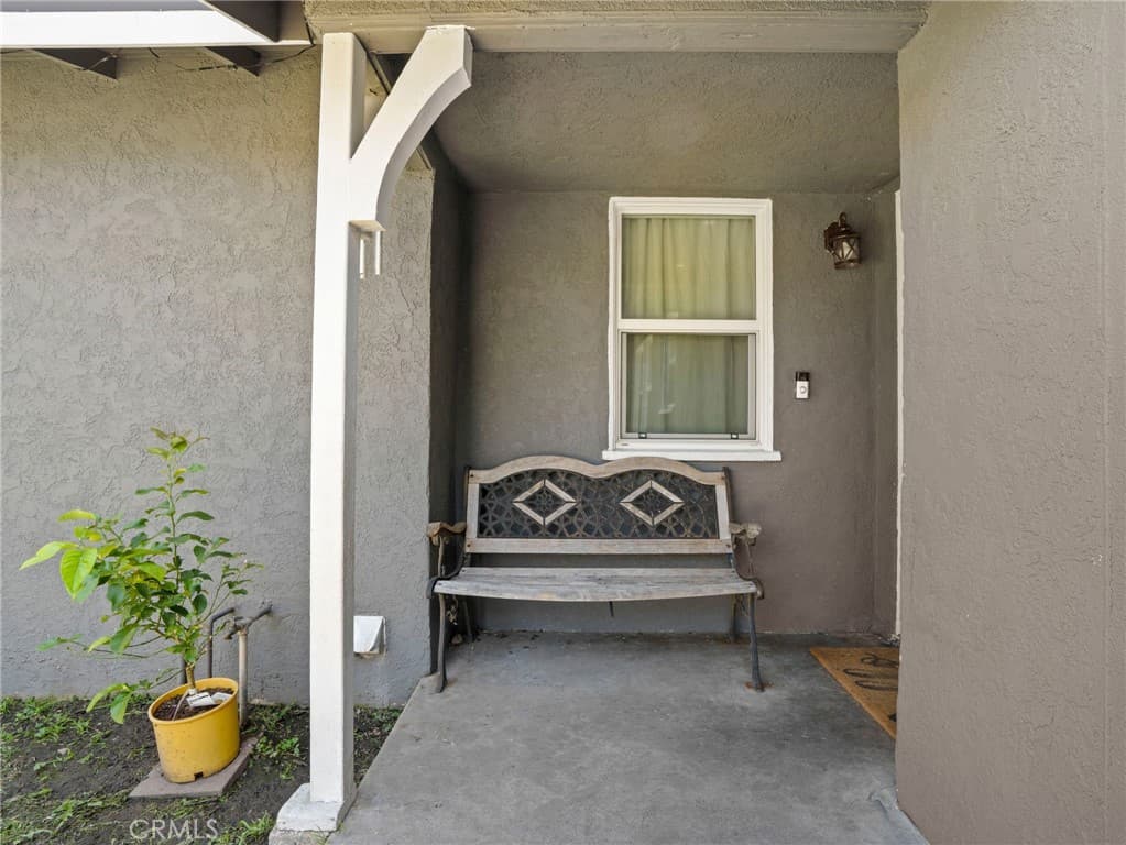 Home at 952 E La Verne, Pomona — photo 7 of 12