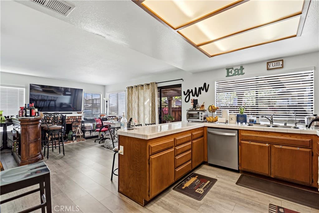 Townhouse at 551 W Puente 1, Covina — photo 12 of 12