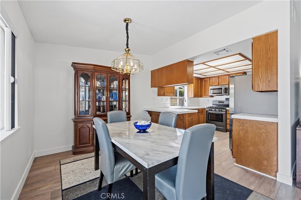 Home at 963 Shady Lane, Glendora — photo 11 of 12