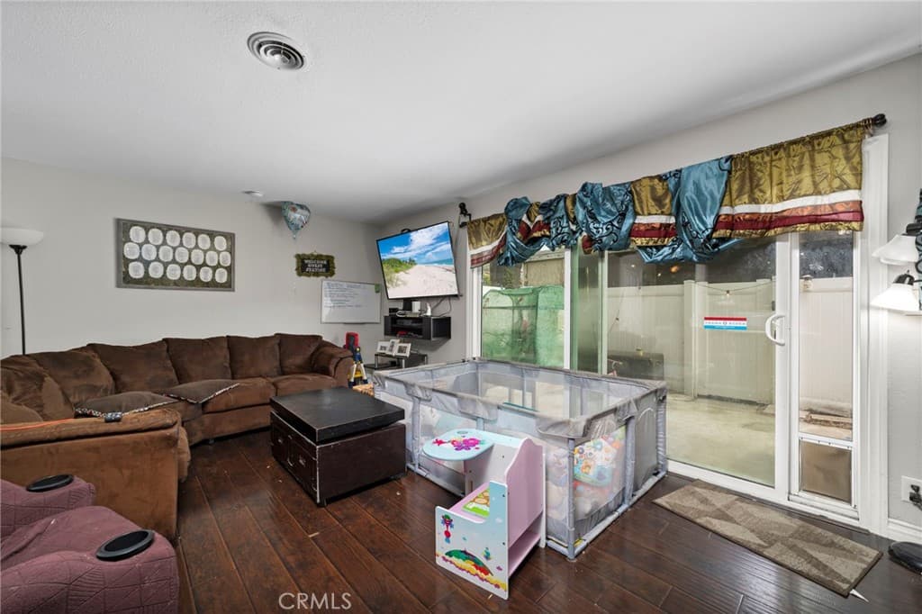 Condo at 698 E 5th Street, Azusa — photo 8 of 12