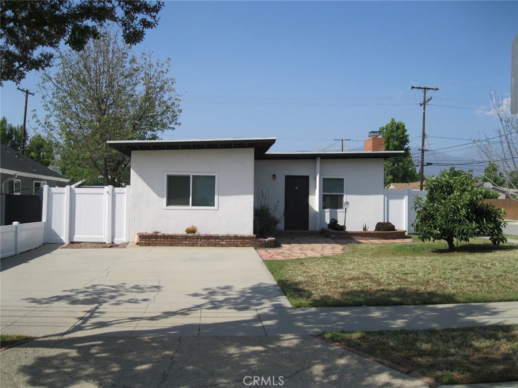 Home at 1395 3rd, La Verne — photo 1 of 12